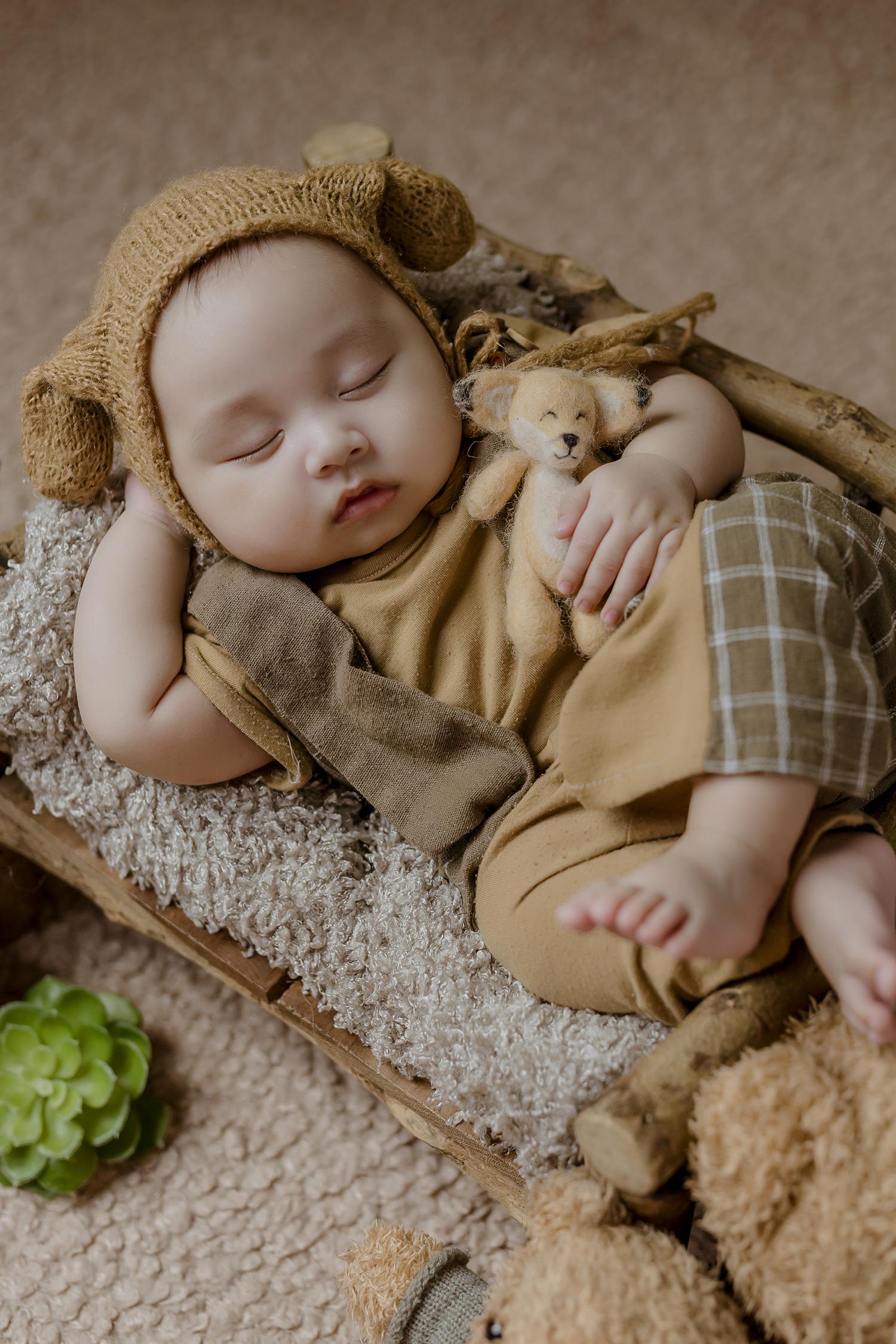 Bé Bình - 2,5 tháng